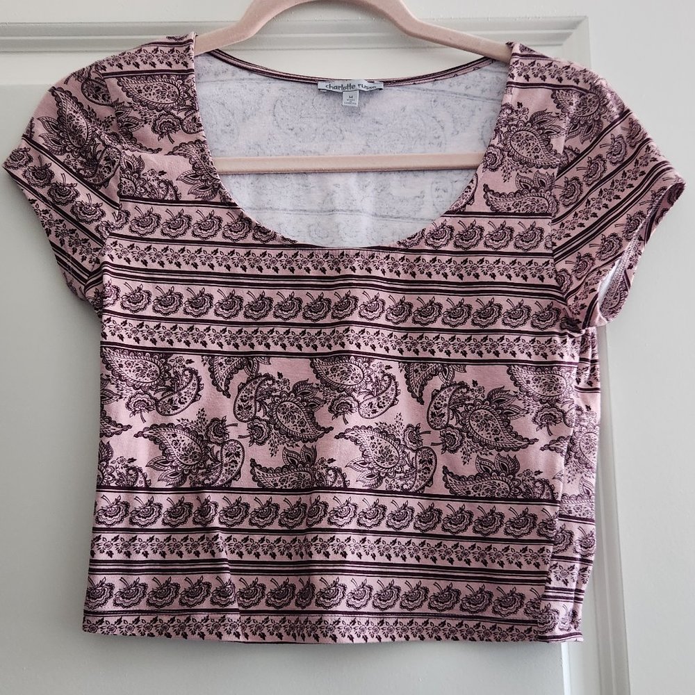 Women crop top